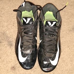Nike v strike cleats sz 9.5 black barely used